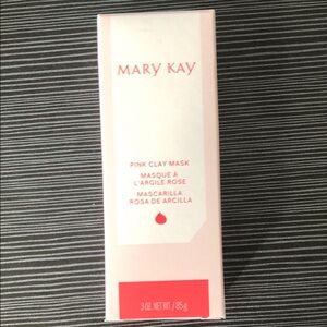 Mary Kay Pink Clay Mask in Pink and White Box